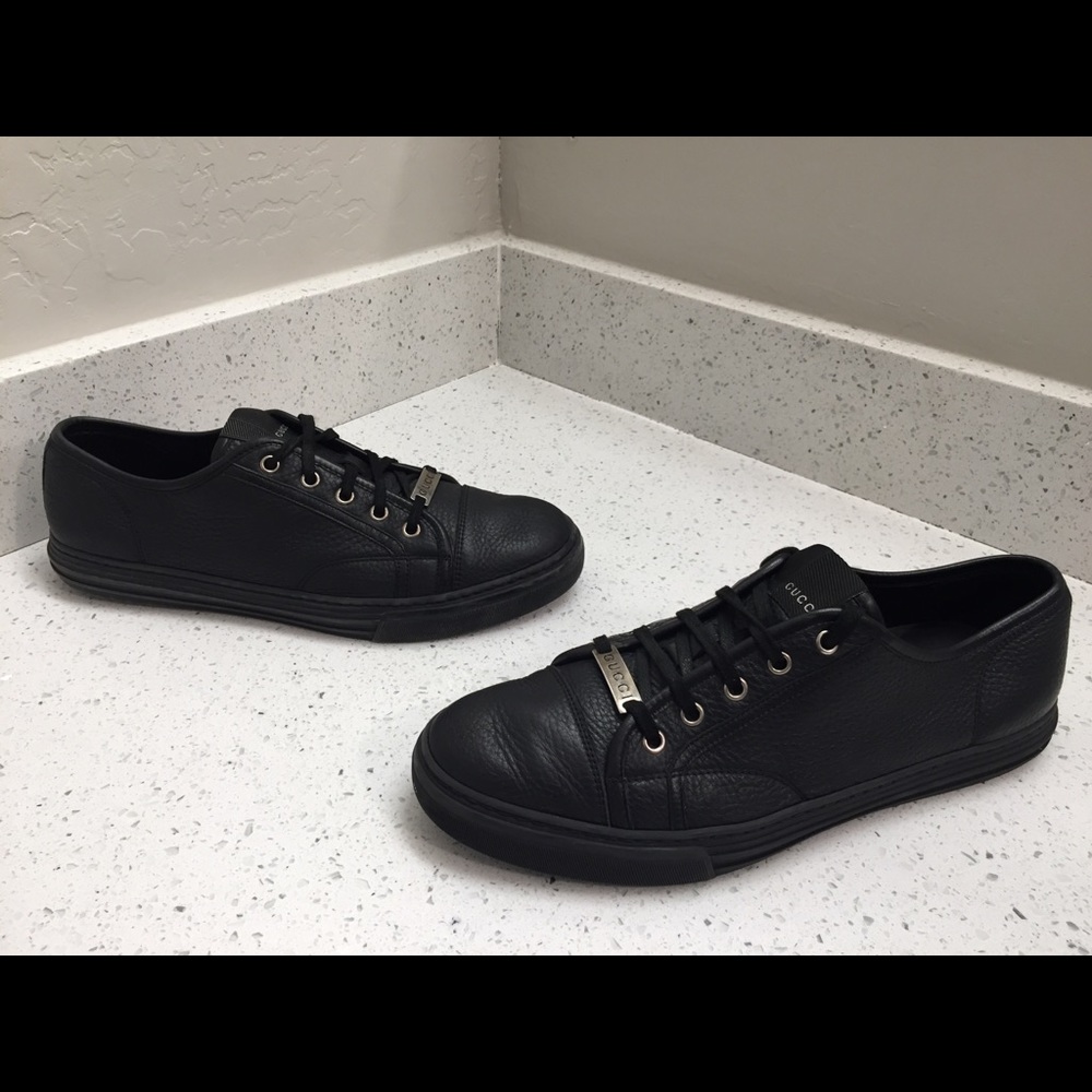 Gucci Low Top Leather Sneaker in Black Size 8.5 G